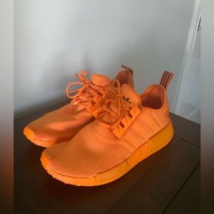 LIKE NEW adidas Original NMD R1